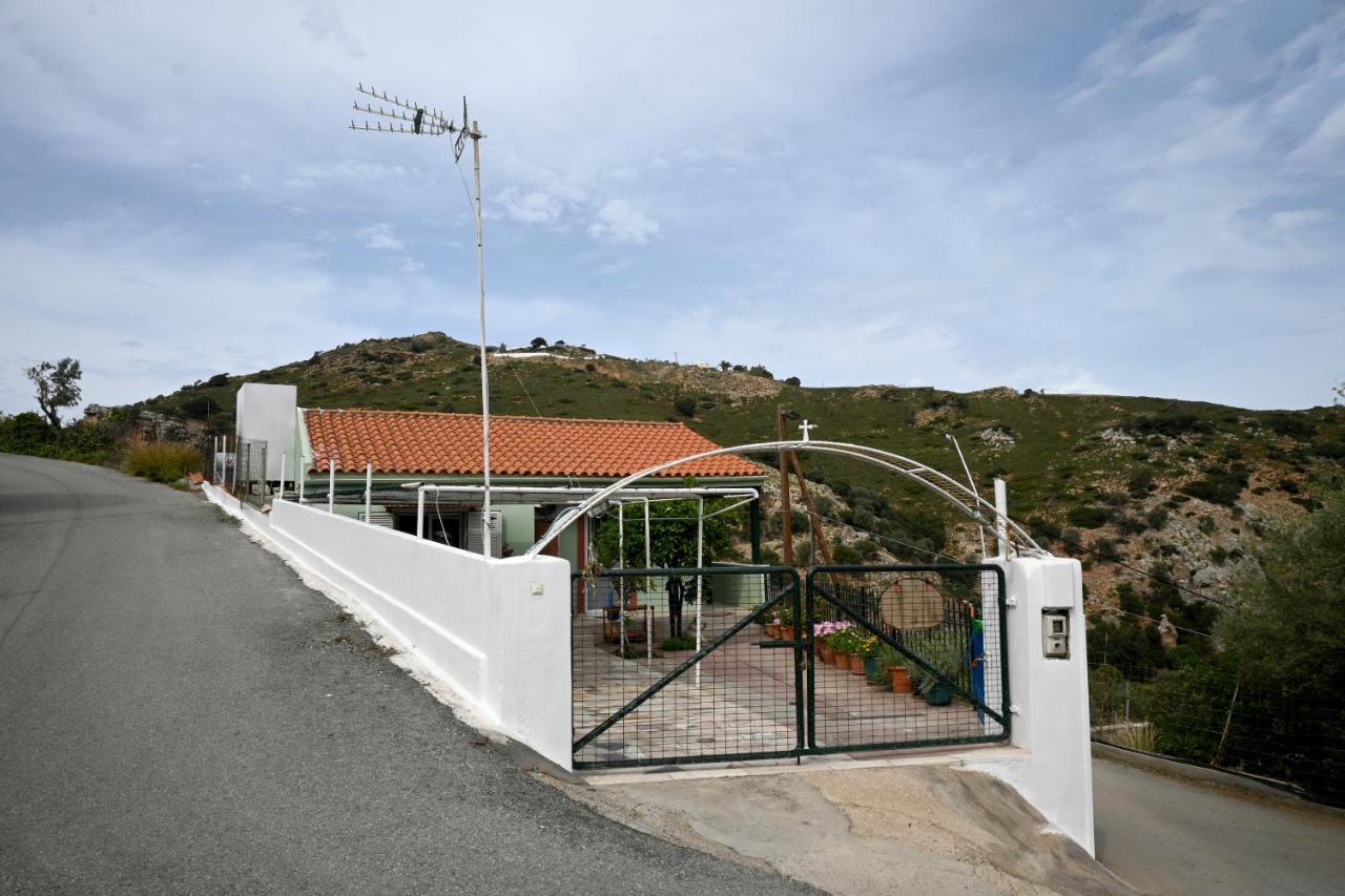 Old Castle & Mountain Wiew Apartment Heraklion Exterior foto